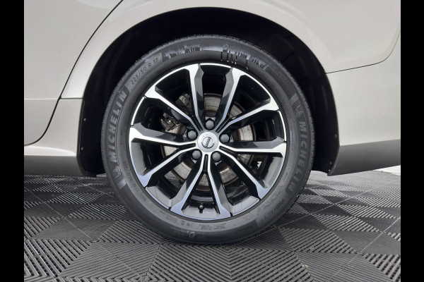 Volvo V60 2.0 D4 Momentum Pro (INCL.BTW) Aut. *LEATHER | FULL-LED | HEATED-COMFORTSEATS | DIGI-COCKPIT | CARPLAY | NAVI-FULLMAP | ECC | PDC | CRUISE | 17''ALU | TOWBAR*