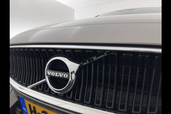 Volvo V60 2.0 D4 Momentum Pro (INCL.BTW) Aut. *LEATHER | FULL-LED | HEATED-COMFORTSEATS | DIGI-COCKPIT | CARPLAY | NAVI-FULLMAP | ECC | PDC | CRUISE | 17''ALU | TOWBAR*
