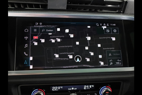 Audi Q3 45 TFSI e S edition 245pk | Private lease vanaf € 764,- per maand |  Panoramdak | Dode hoek detectie | Parkeercamera | Elektrisch bedienbare achterklep | S-line interieur