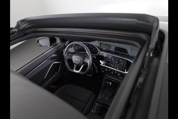 Audi Q3 45 TFSI e S edition 245pk | Private lease vanaf € 764,- per maand |  Panoramdak | Dode hoek detectie | Parkeercamera | Elektrisch bedienbare achterklep | S-line interieur