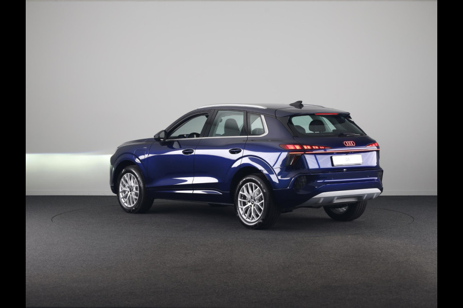 Audi Q3 Advanced edition e-hybrid 272 pk | Techniekpakket plus | Ambiente lichtpakket plus | Achteruitrijcamera | Panoramadak| Dodehoek detectie |