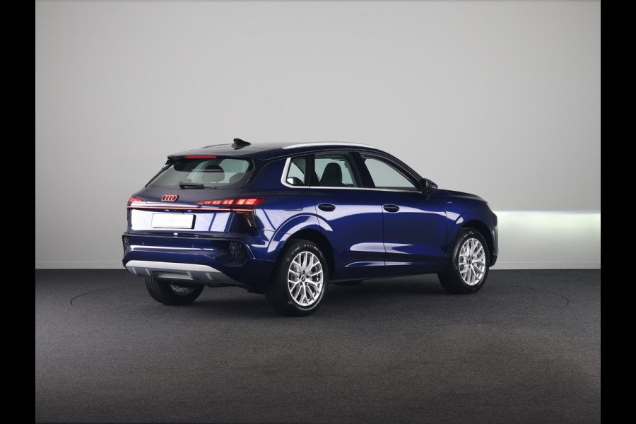 Audi Q3 Advanced edition e-hybrid 272 pk | Techniekpakket plus | Ambiente lichtpakket plus | Achteruitrijcamera | Panoramadak| Dodehoek detectie |