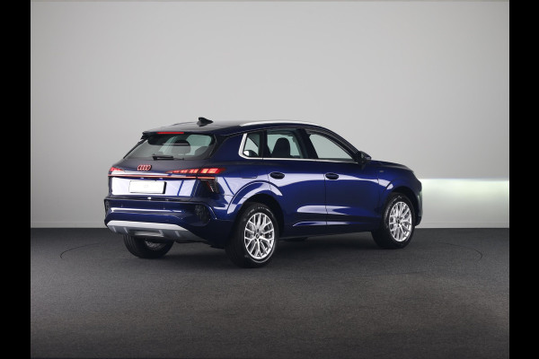 Audi Q3 Advanced edition e-hybrid 272 pk | Techniekpakket plus | Ambiente lichtpakket plus | Achteruitrijcamera | Panoramadak| Dodehoek detectie |