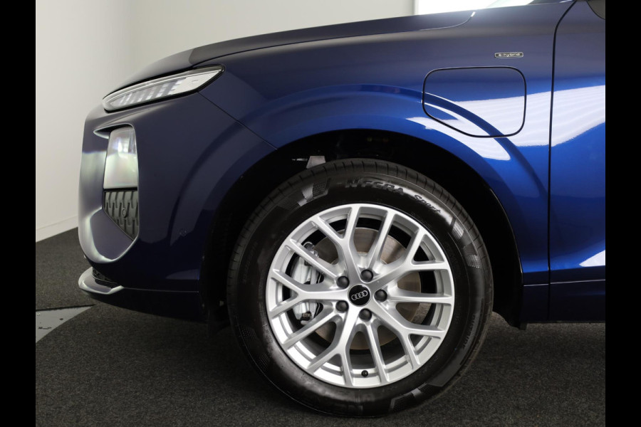 Audi Q3 Advanced edition e-hybrid 272 pk | Techniekpakket plus | Ambiente lichtpakket plus | Achteruitrijcamera | Panoramadak| Dodehoek detectie |