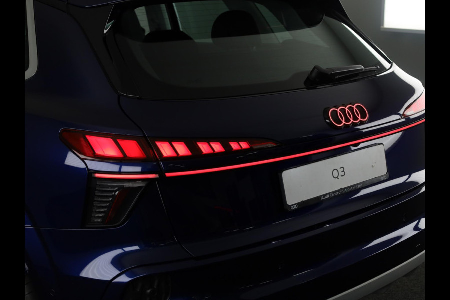 Audi Q3 Advanced edition e-hybrid 272 pk | Techniekpakket plus | Ambiente lichtpakket plus | Achteruitrijcamera | Panoramadak| Dodehoek detectie |
