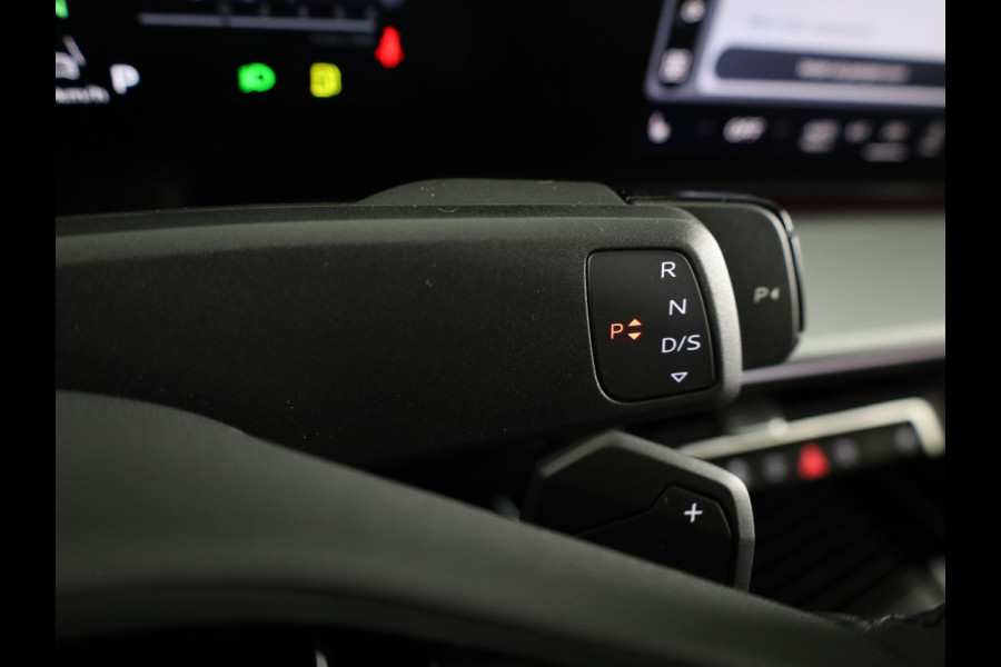 Audi Q3 Advanced edition e-hybrid 272 pk | Techniekpakket plus | Ambiente lichtpakket plus | Achteruitrijcamera | Panoramadak| Dodehoek detectie |