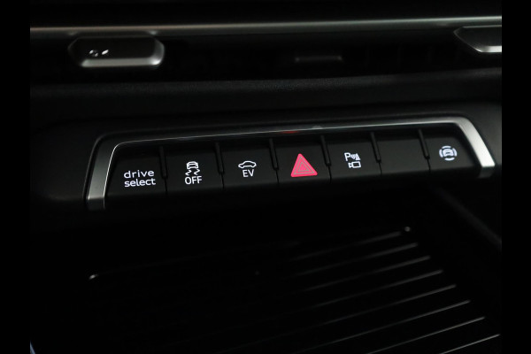 Audi Q3 Advanced edition e-hybrid 272 pk | Techniekpakket plus | Ambiente lichtpakket plus | Achteruitrijcamera | Panoramadak| Dodehoek detectie |