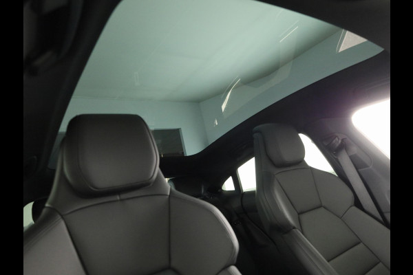 Audi e-tron GT e-tron GT 504pk | B&O | Lederen bekleding | Elektrische verstelbare voorstoelen met geheugen | Panoramadak | Audi Exclusive kleur