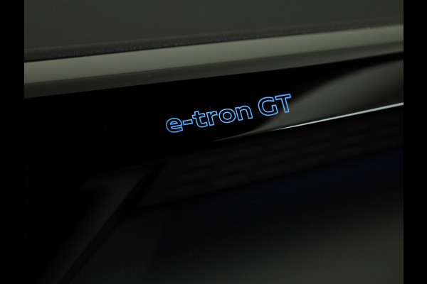 Audi e-tron GT e-tron GT 504pk | B&O | Lederen bekleding | Elektrische verstelbare voorstoelen met geheugen | Panoramadak | Audi Exclusive kleur