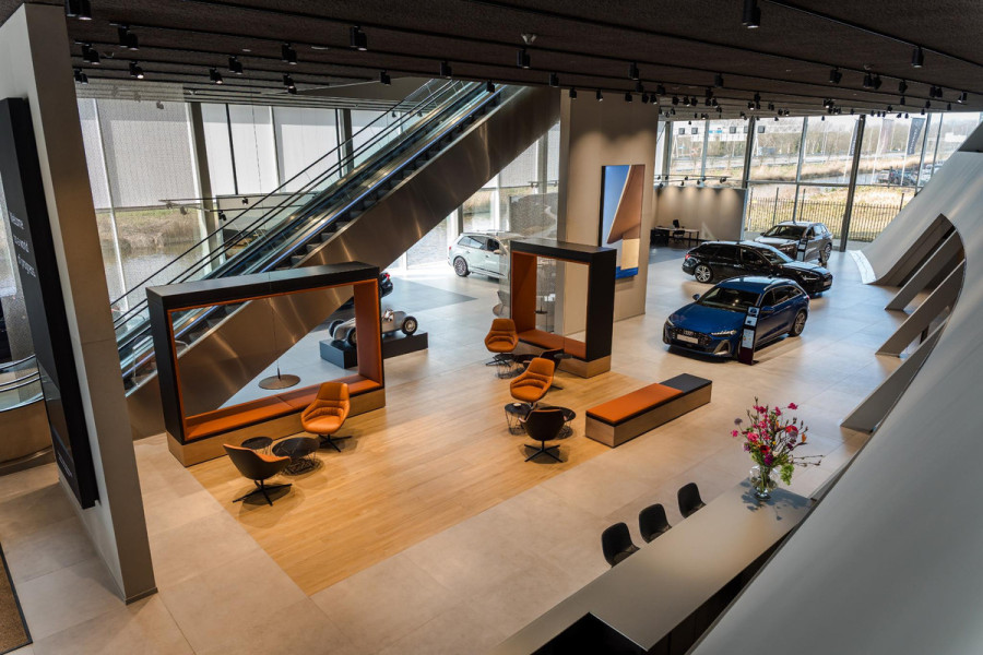 Audi e-tron GT e-tron GT 504pk | B&O | Lederen bekleding | Elektrische verstelbare voorstoelen met geheugen | Panoramadak | Audi Exclusive kleur