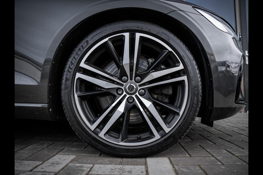 Volvo V60 2.0 T8 Recharge AWD R-Design - Pano l ACC l 19'' l 360cam l Memory l HUD