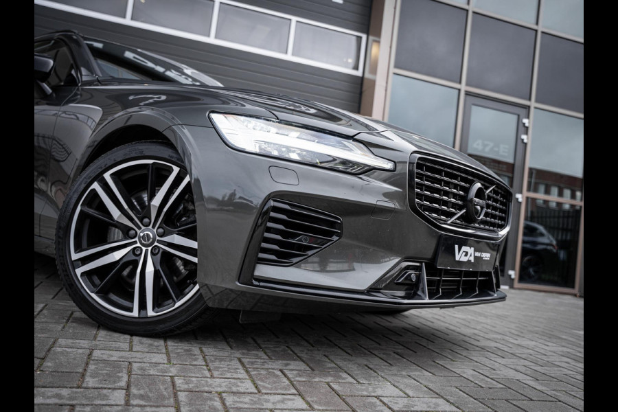 Volvo V60 2.0 T8 Recharge AWD R-Design - Pano l ACC l 19'' l 360cam l Memory l HUD