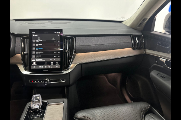Volvo XC90 2.0 T8 hybrid Ultra Dark 7p.| MY2026| Luchtvering| Lagom-Pack | Winter-Pack| H/K Sound| Trekhaak| HuD| 22inch|Massage