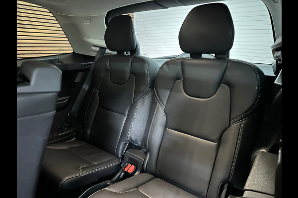 Volvo XC90 2.0 T8 hybrid Ultra Dark 7p.| MY2026| Luchtvering| Lagom-Pack | Winter-Pack| H/K Sound| Trekhaak| HuD| 22inch|Massage
