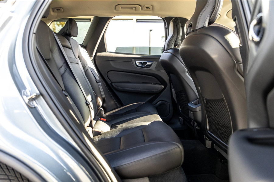 Volvo XC60 2.0 T5 AWD Inscription I Camera I trekhaak I Autopilot I Blits I