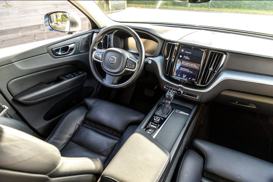 Volvo XC60 2.0 T5 AWD Inscription I Camera I trekhaak I Autopilot I Blits I