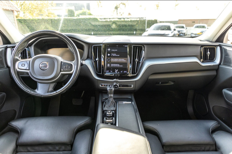 Volvo XC60 2.0 T5 AWD Inscription I Camera I trekhaak I Autopilot I Blits I