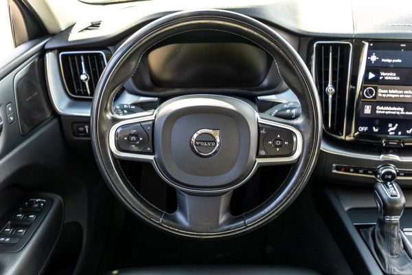 Volvo XC60 2.0 T5 AWD Inscription I Camera I trekhaak I Autopilot I Blits I