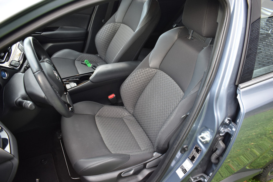 Toyota C-HR 2.0 Hybrid Dynamic 1e eigenaar Btw Carplay Nap Nederlandse auto 2023