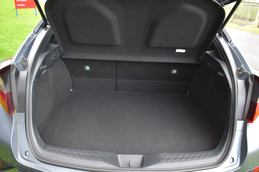 Toyota C-HR 2.0 Hybrid Dynamic 1e eigenaar Btw Carplay Nap Nederlandse auto 2023
