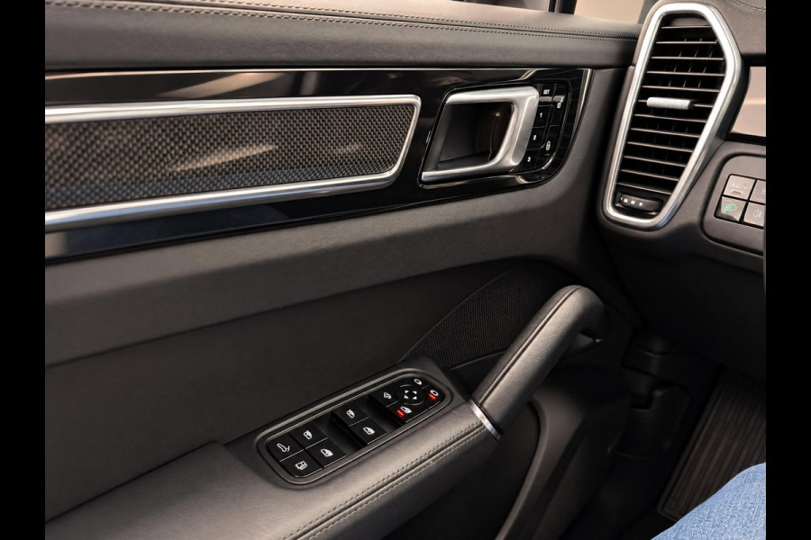 Porsche Cayenne 3.0 E-Hybrid 462PK | Matrix | Bose | Memory | ACC | Carbon | 21" LMV | Trekhaak