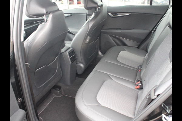 Kia Niro 1.6 GDi Hybrid DynamicLine | Op voorraad | Keyless | Adapt. Cruise | LED | Navi | Carplay | Camera