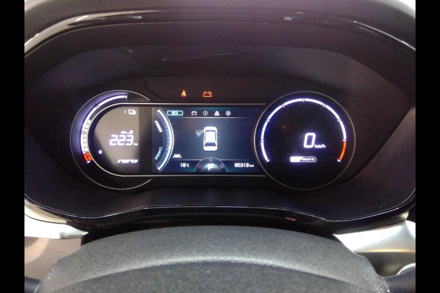 Kia e-Niro Edition 64 kWh | SOH 99,7% | Warmtepomp | Navigatie | VERWACHT! |