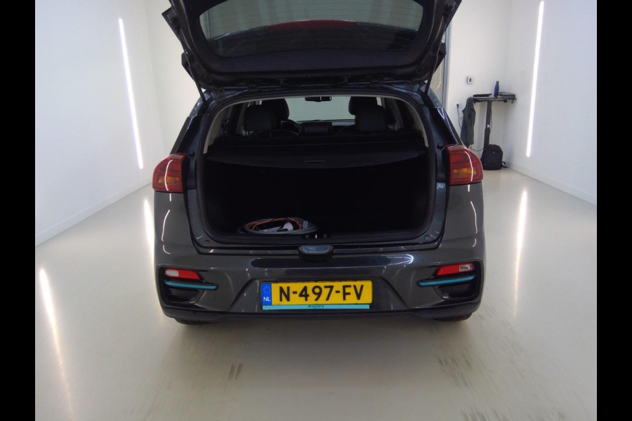 Kia e-Niro Edition 64 kWh | SOH 99,7% | Warmtepomp | Navigatie | VERWACHT! |