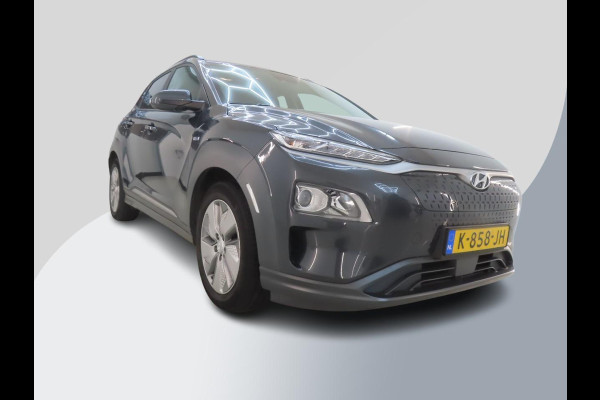 Hyundai Kona EV Fashion 64 kWh | SOH 98,9 % | Warmtepomp | Navigatie | VERWACHT! |