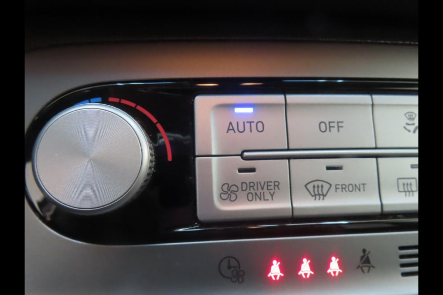 Hyundai Kona EV Fashion 64 kWh | SOH 98,9 % | Warmtepomp | Navigatie | VERWACHT! |