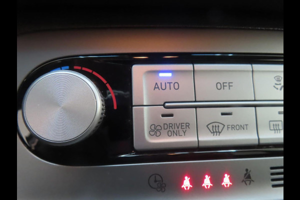 Hyundai Kona EV Fashion 64 kWh | SOH 98,9 % | Warmtepomp | Navigatie | VERWACHT! |