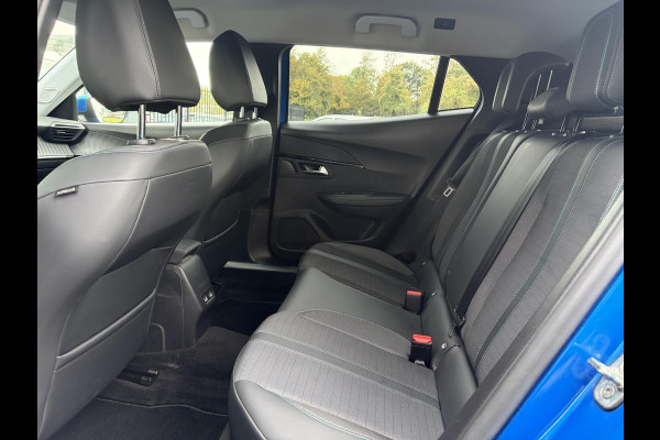 Peugeot 2008 1.2 PureTech Blue Lease Allure ✓2e Eigenaar✓360° Camera✓Draadloze telefoonlader✓Carplay✓6 bak✓Halfleder✓Navi✓Clima✓Cruise✓17'' Lmv✓Rijstrooksensor✓102pk✓Dealer onderhouden✓N.A.P✓Apk tot 04-2027