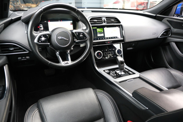 Jaguar XE 2.0 P250 R-Dynamic SE *74dkm* Leder/Navi/Camera/''19 LMV/Apple Carplay