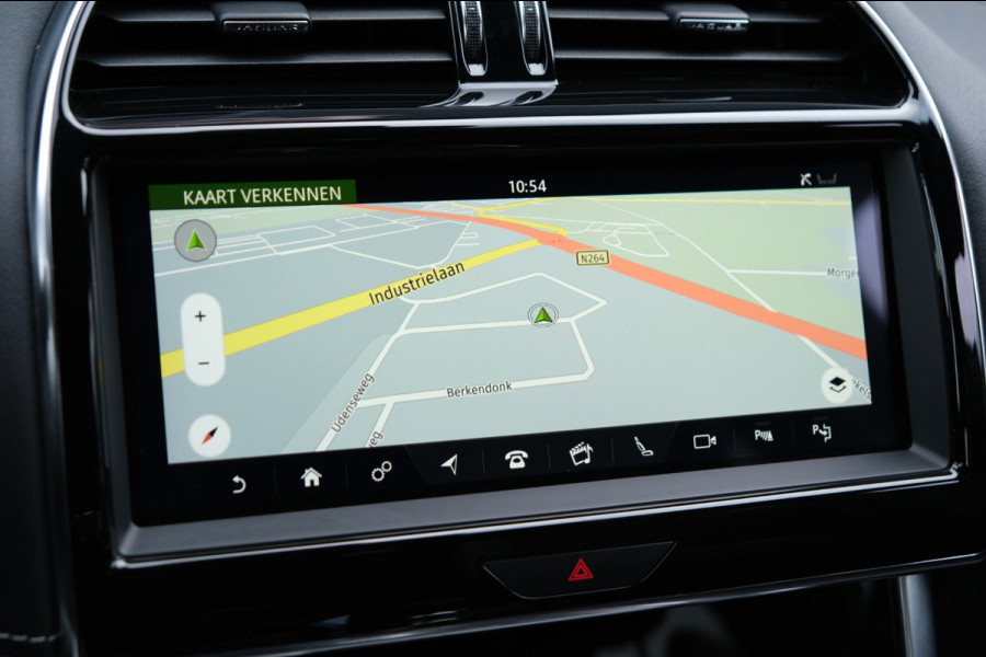 Jaguar XE 2.0 P250 R-Dynamic SE *74dkm* Leder/Navi/Camera/''19 LMV/Apple Carplay