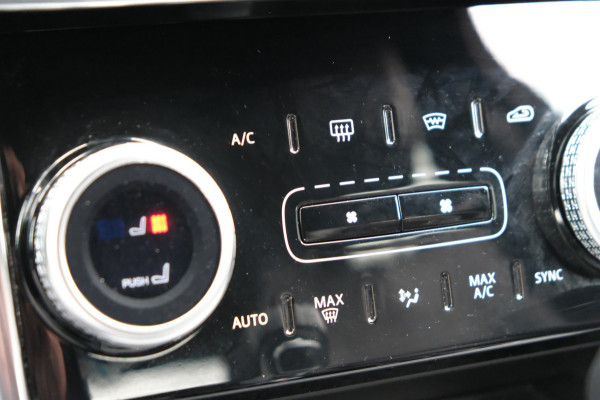 Jaguar XE 2.0 P250 R-Dynamic SE *74dkm* Leder/Navi/Camera/''19 LMV/Apple Carplay