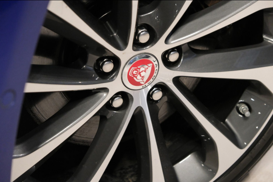 Jaguar XE 2.0 P250 R-Dynamic SE *74dkm* Leder/Navi/Camera/''19 LMV/Apple Carplay
