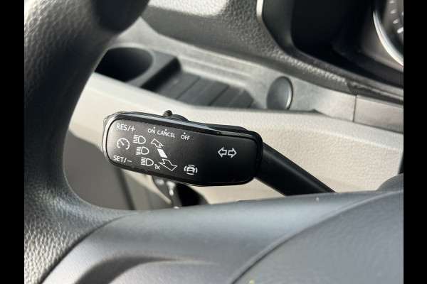 Volkswagen Crafter 35 2.0 TDI L3H3 RWD Camera Carplay Cruise Navigatie Laadruimte betimmert