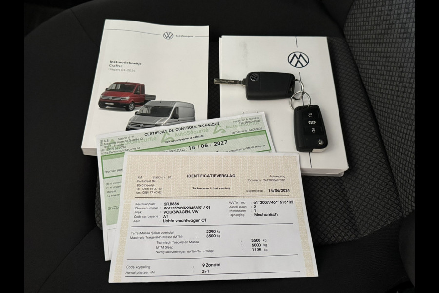 Volkswagen Crafter 35 2.0 TDI L3H3 RWD Camera Carplay Cruise Navigatie Laadruimte betimmert