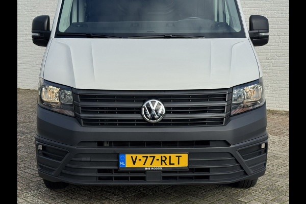 Volkswagen Crafter 35 2.0 TDI L3H3 RWD Camera Carplay Cruise Navigatie Laadruimte betimmert