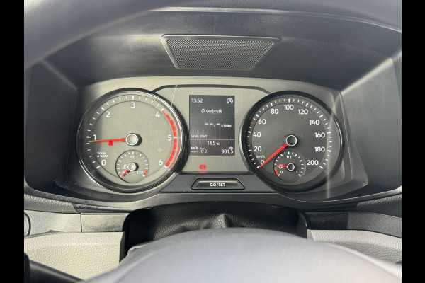 Volkswagen Crafter 35 2.0 TDI L3H3 RWD Camera Carplay Cruise Navigatie Laadruimte betimmert