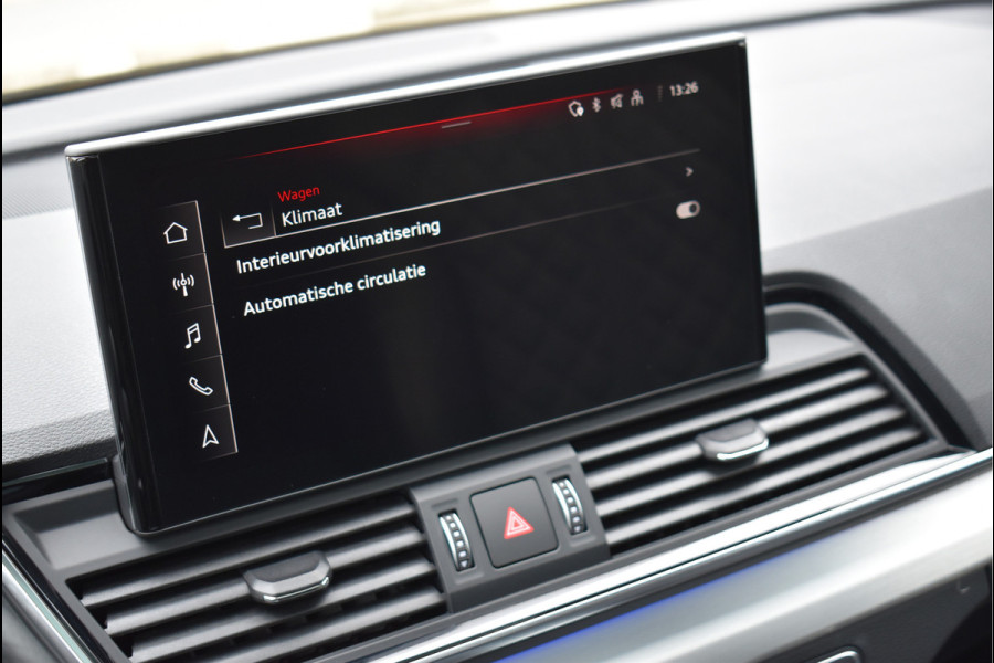Audi Q5 55 TFSI e S-Line 367 Pk Pano Rs-Stoelen Luchtvering Sfeer Keyless Trekhaak 20 Inch