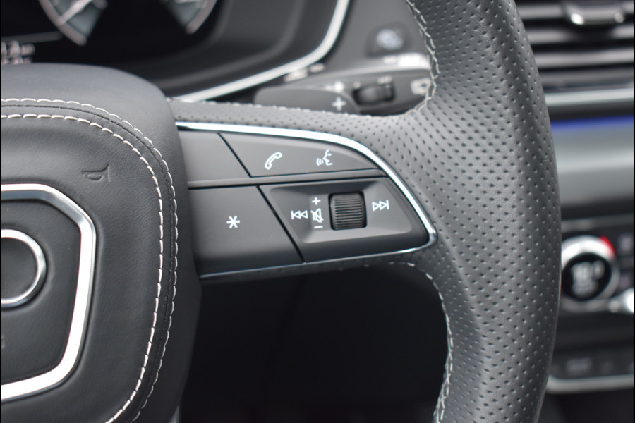 Audi Q5 55 TFSI e S-Line 367 Pk Pano Rs-Stoelen Luchtvering Sfeer Keyless Trekhaak 20 Inch