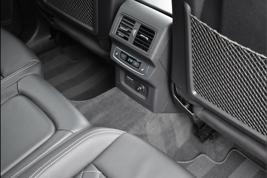 Audi Q5 55 TFSI e S-Line 367 Pk Pano Rs-Stoelen Luchtvering Sfeer Keyless Trekhaak 20 Inch