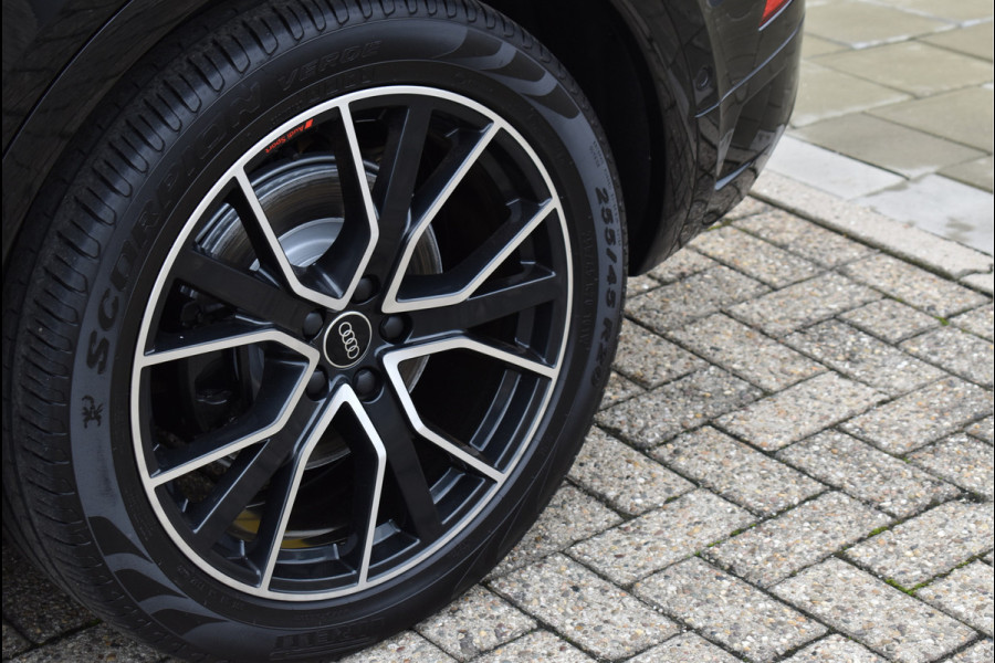 Audi Q5 55 TFSI e S-Line 367 Pk Pano Rs-Stoelen Luchtvering Sfeer Keyless Trekhaak 20 Inch