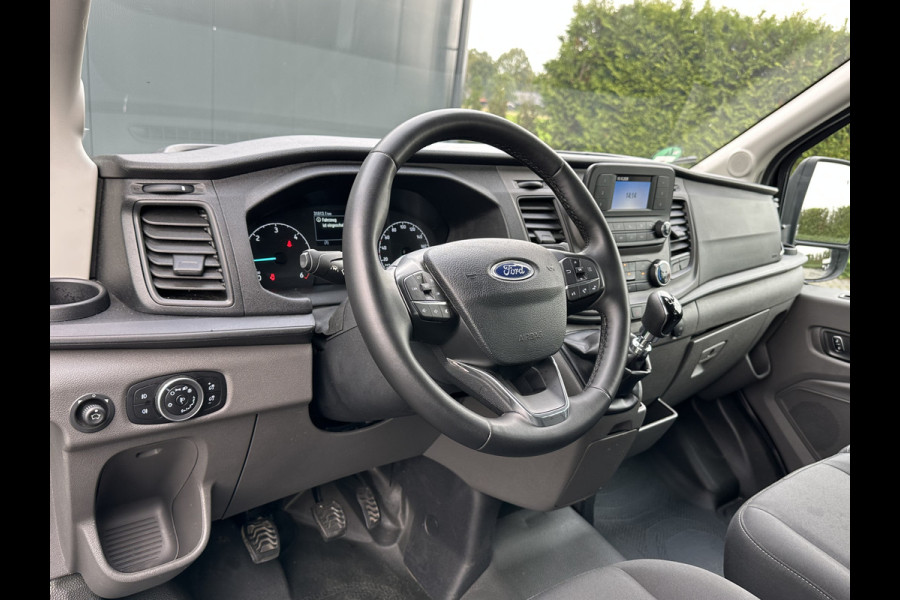 Ford Transit 350 2.0 TDCI 170 PK / L2H2 / DUBBEL CABINE / WORDT VERWACHT / TREKHAAK / CAMERA / AIRCO / CRUISE