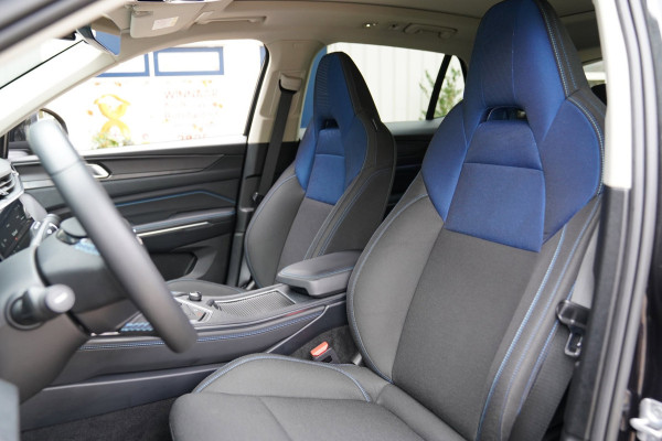 Lynk & Co 01 1.5 | Prijs rijklaar incl. 12 mnd garantie | Pdc Panoramadak Lmv Navi Apple carplay/Android auto Camera