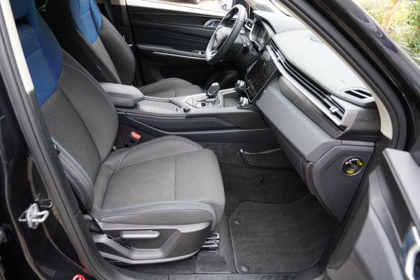 Lynk & Co 01 1.5 | Prijs rijklaar incl. 12 mnd garantie | Pdc Panoramadak Lmv Navi Apple carplay/Android auto Camera