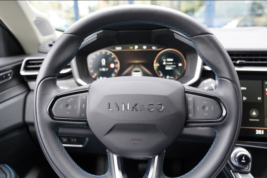 Lynk & Co 01 1.5 | Prijs rijklaar incl. 12 mnd garantie | Pdc Panoramadak Lmv Navi Apple carplay/Android auto Camera