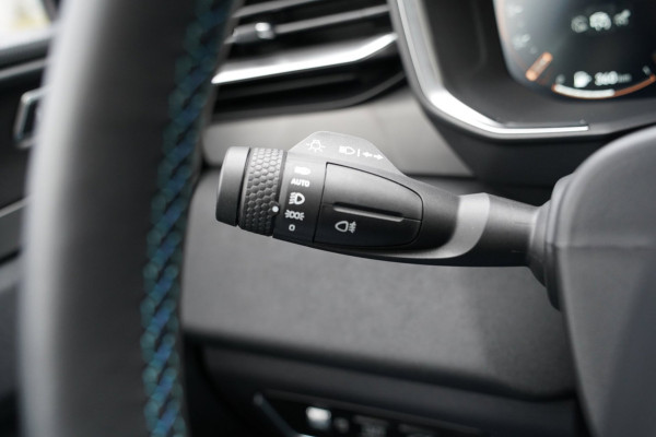 Lynk & Co 01 1.5 | Prijs rijklaar incl. 12 mnd garantie | Pdc Panoramadak Lmv Navi Apple carplay/Android auto Camera
