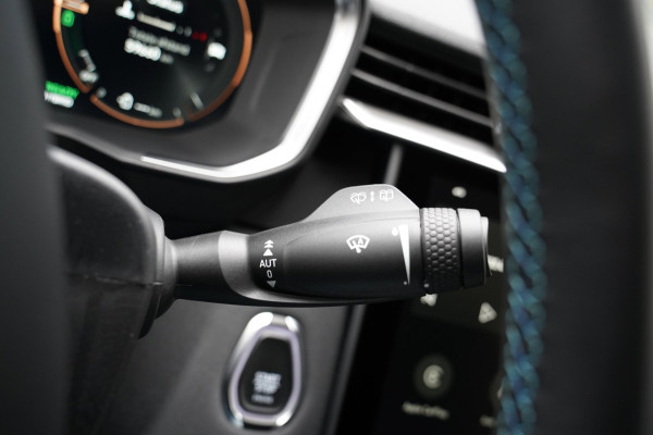 Lynk & Co 01 1.5 | Prijs rijklaar incl. 12 mnd garantie | Pdc Panoramadak Lmv Navi Apple carplay/Android auto Camera